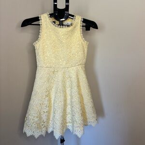 Rare Edition Yellow Lace Dress ✨
Gently Used